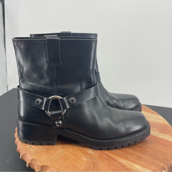 Michael Kors Black Ankle Boots - Picture 1 of 7